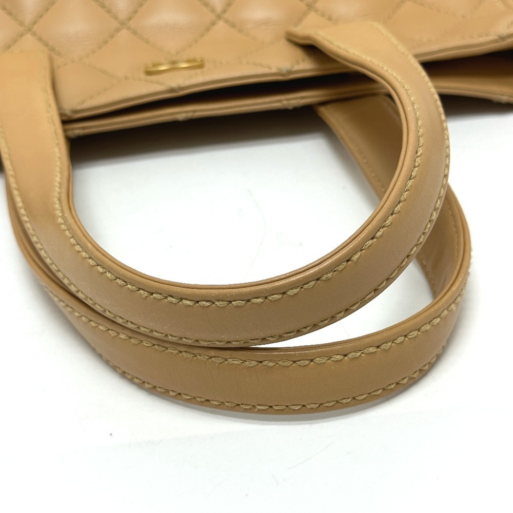 CHANEL Cream Tote Bag - Picture 7 of 15